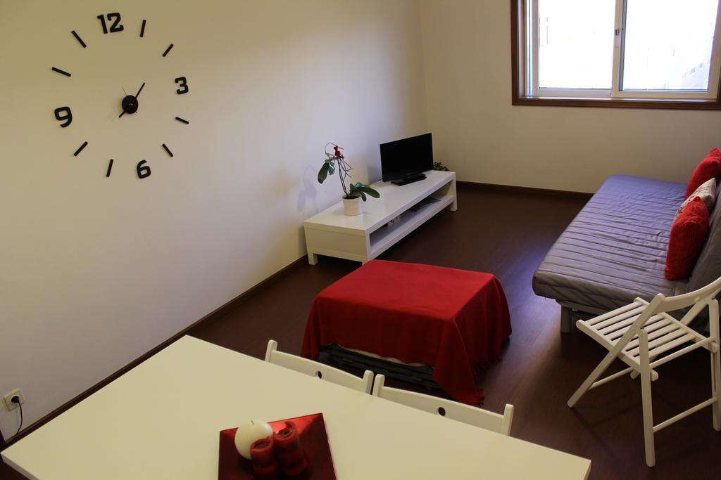 House4U Vila Nova فيلا نوفا دي غايا الغرفة الصورة